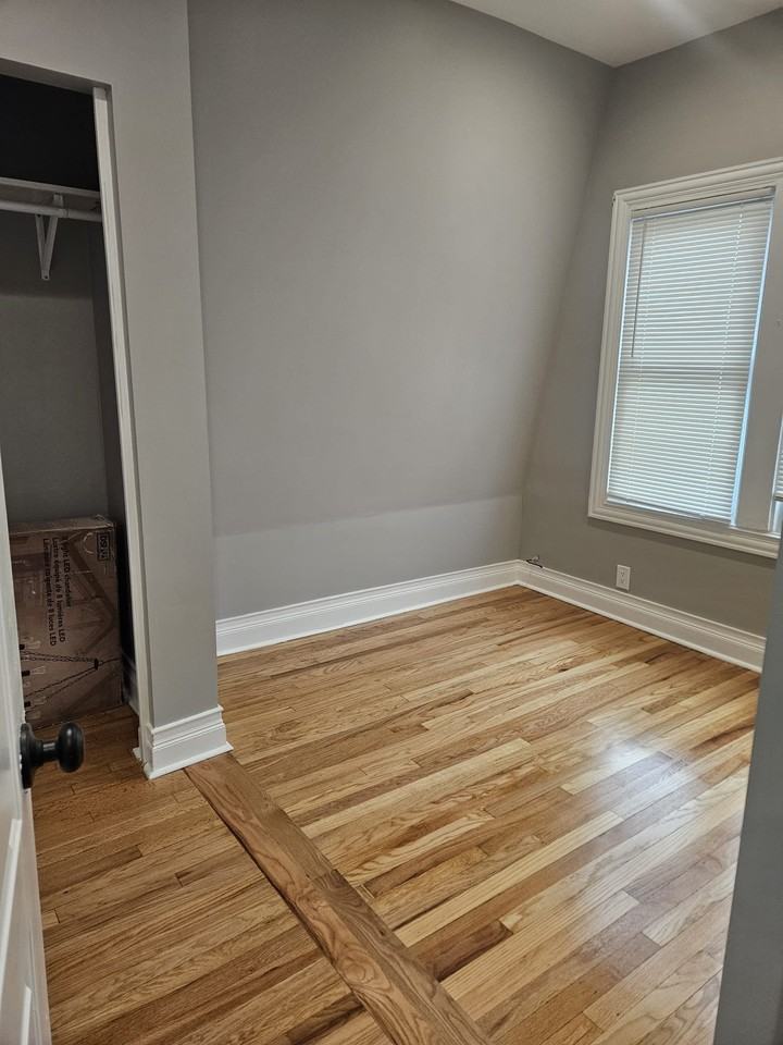 5934 W Wilson Ave - Photo 5 of 14