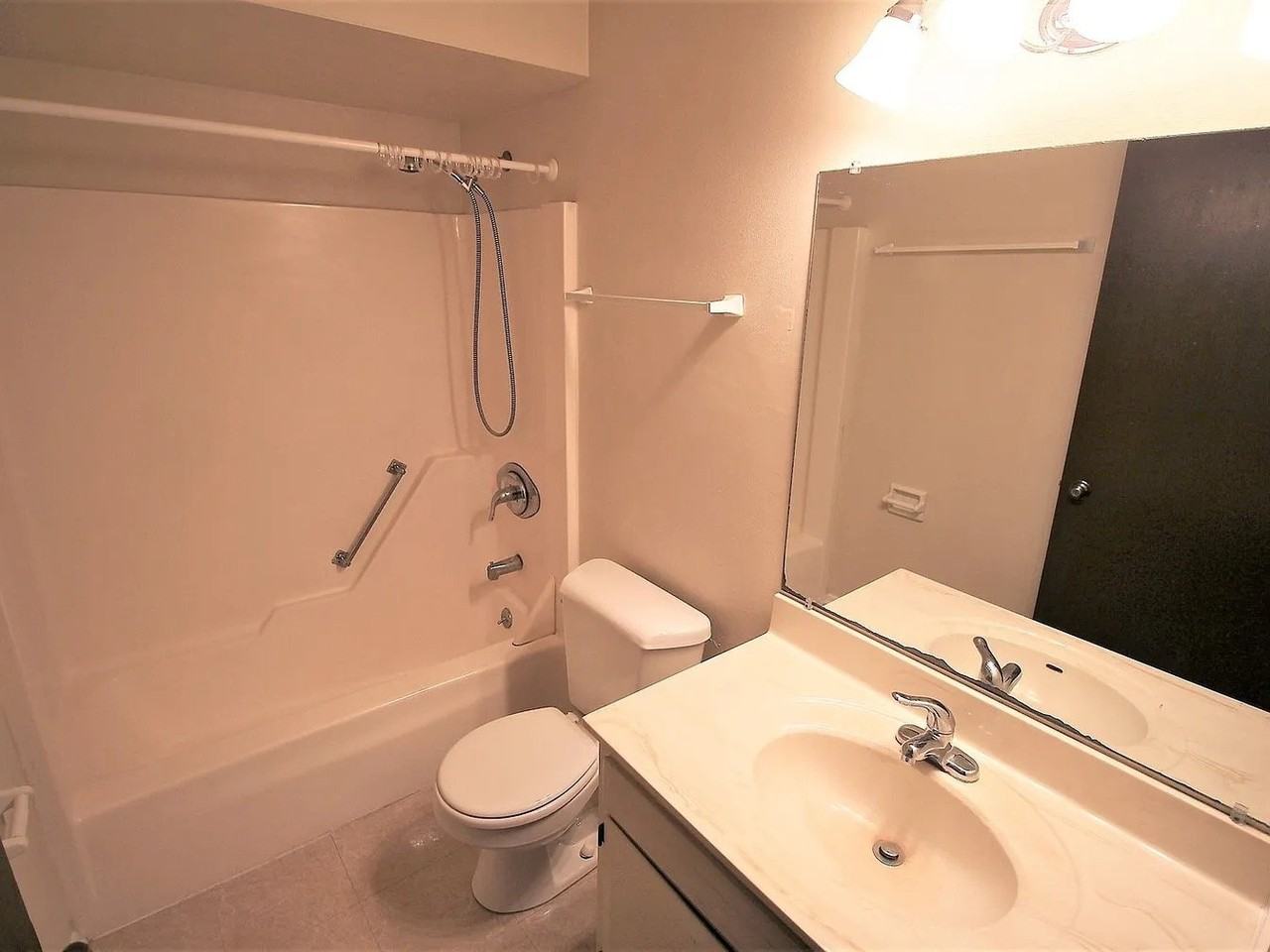 10723 W Wren Ave - Photo 7 of 12