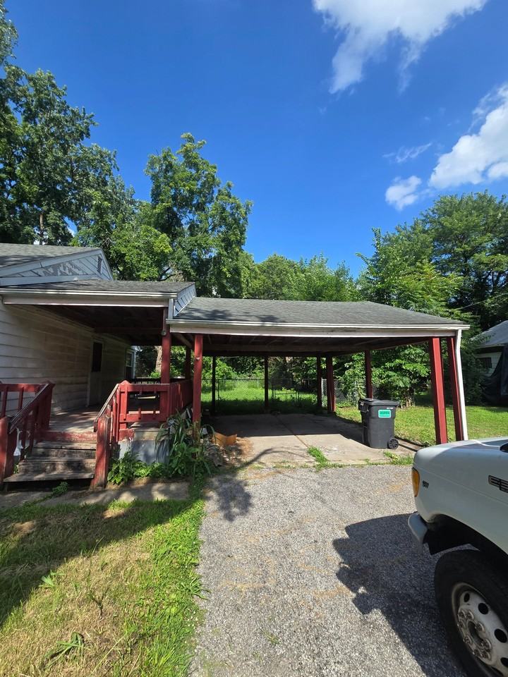1312 N 51st St - Photo 2 of 20