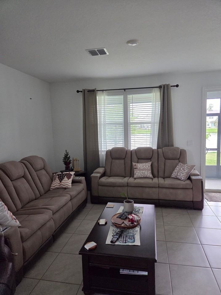 78 Seaport Breeze Rd - Photo 3 of 8