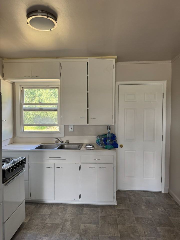 3192 Taylor Rd #B - Photo 5 of 11