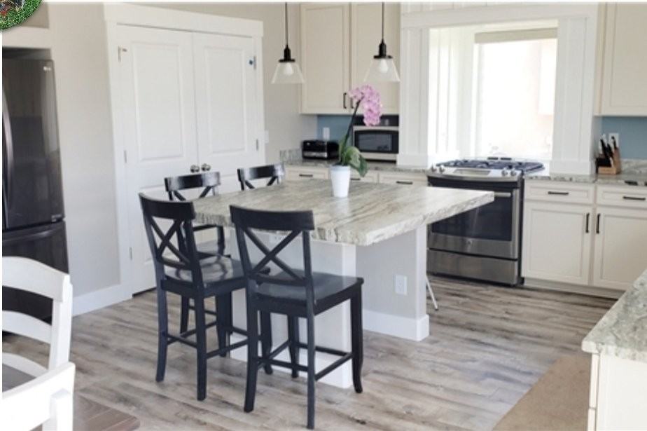 142 Eastsouth - Photo 2 of 16