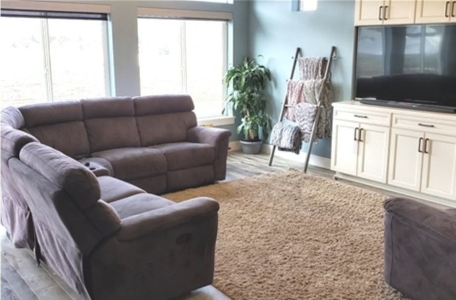 142 Eastsouth - Photo 3 of 16
