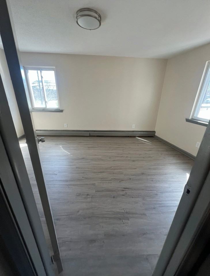 608 Allen St #C5 - Photo 4 of 5