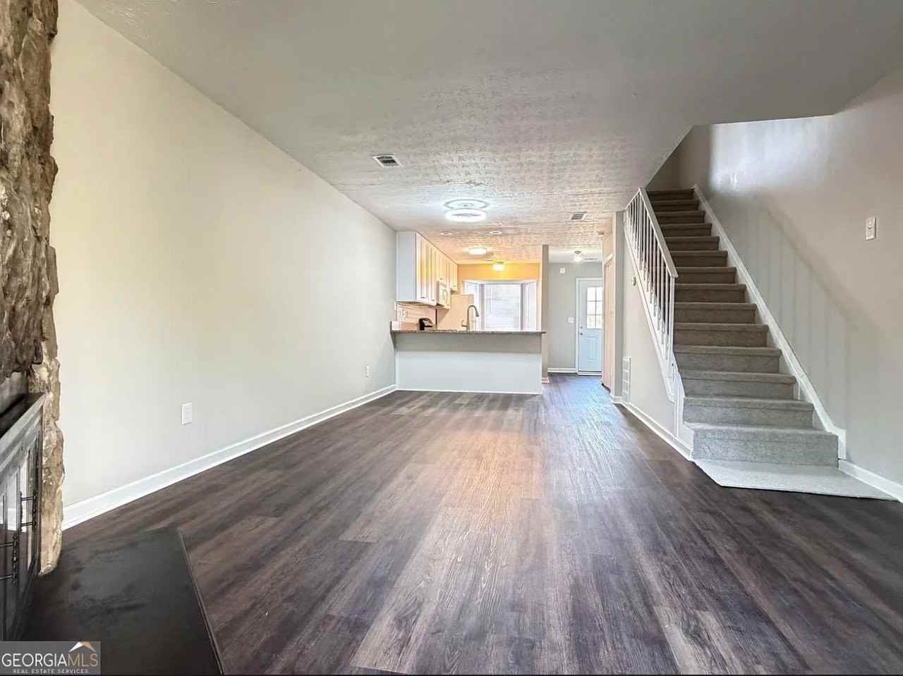 6720 Colchester Pl - Photo 5 of 14