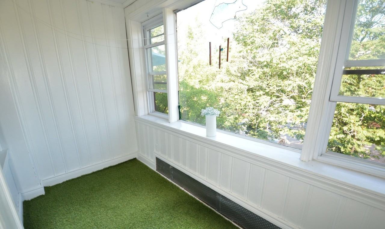 22 Chiswick Rd #13 - Photo 5 of 8