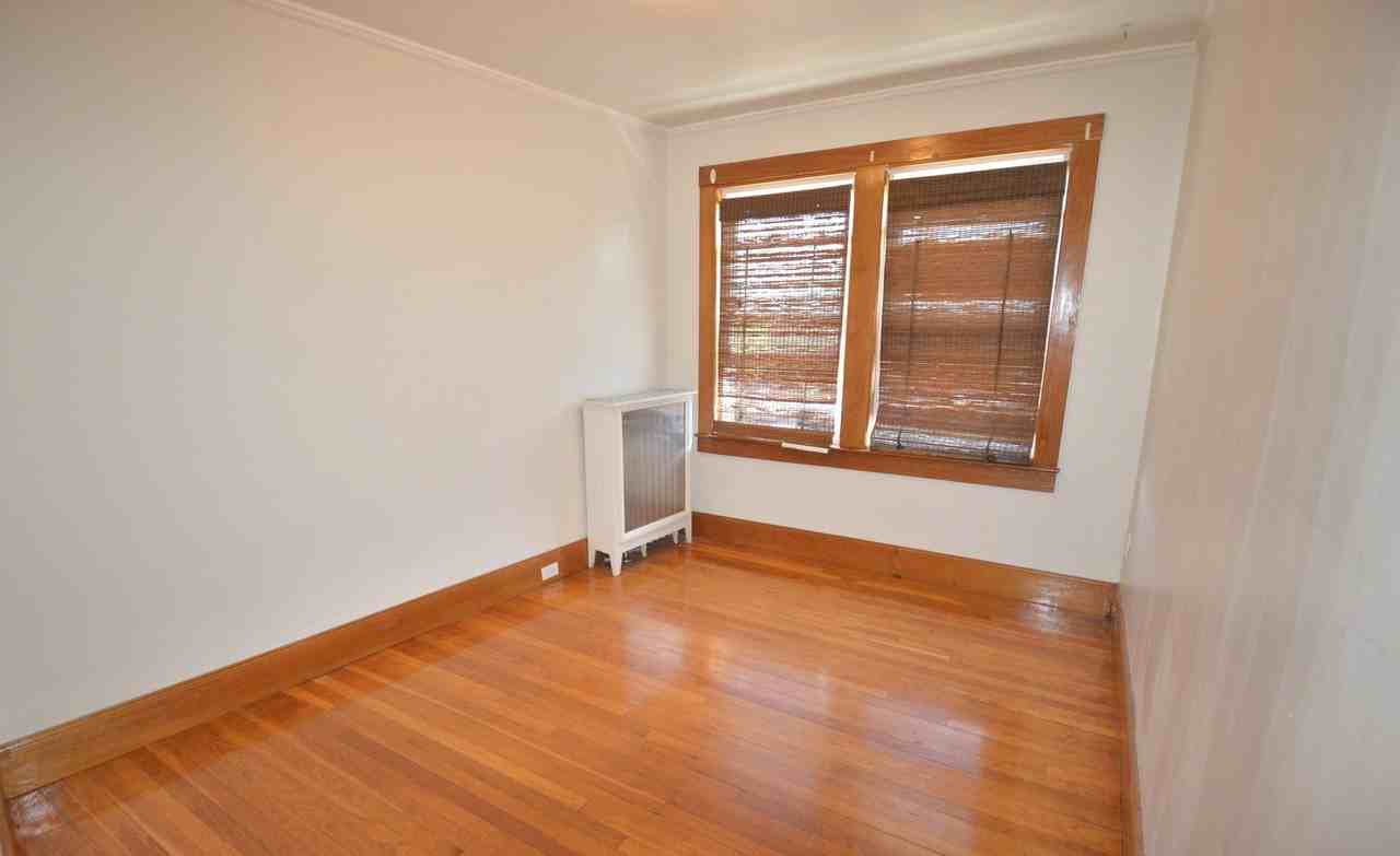 22 Chiswick Rd #13 - Photo 6 of 8