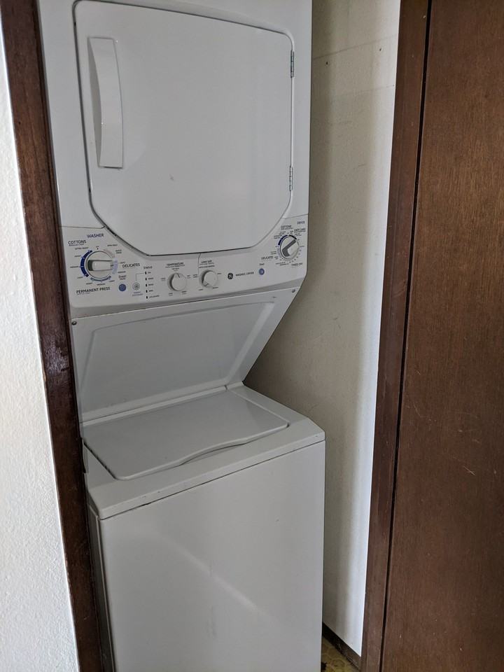 350 E Whidbey Ave #2 - Photo 3 of 12
