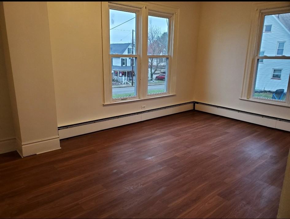 212 Bishop Ave - Photo 4 of 8