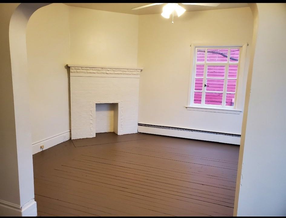 212 Bishop Ave - Photo 5 of 8
