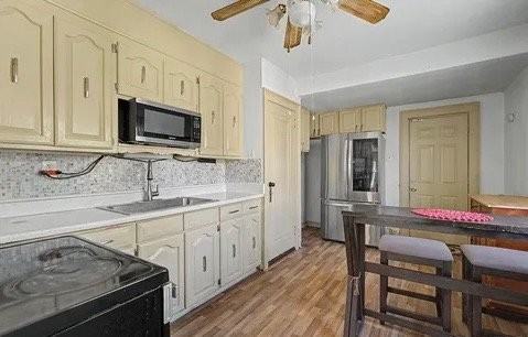 172 Sisson St - Photo 2 of 18