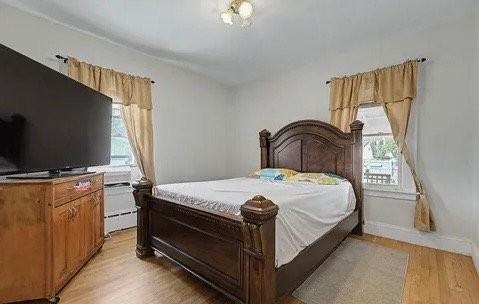 172 Sisson St - Photo 3 of 18