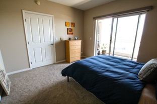 1404040 S Van Ness Ave - Photo 1 of 1