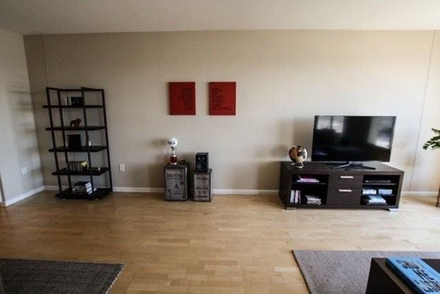1404040 S Van Ness Ave - Photo 6 of 16