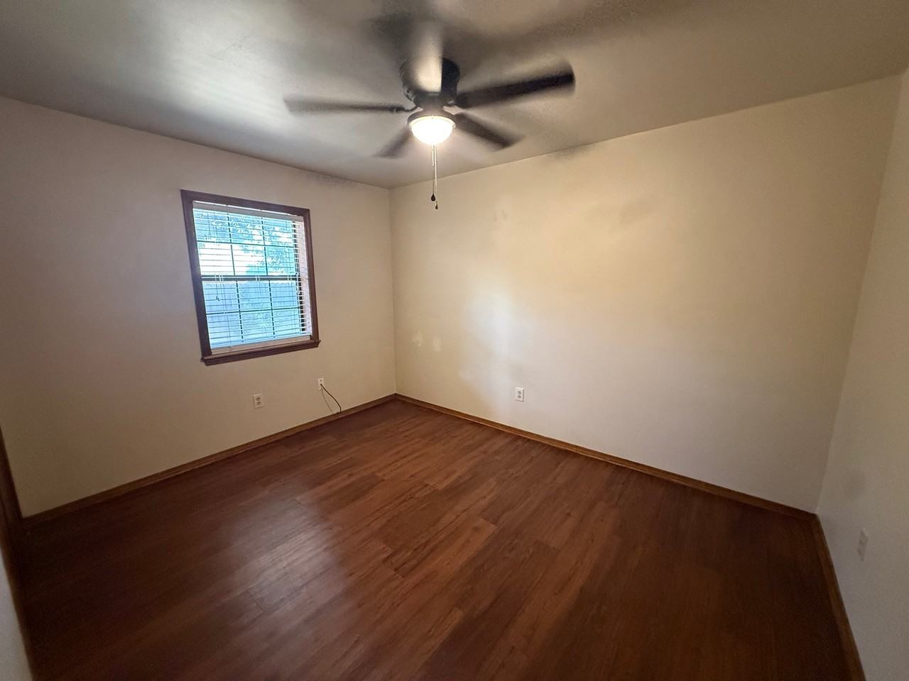 2632 W C St - Photo 7 of 15