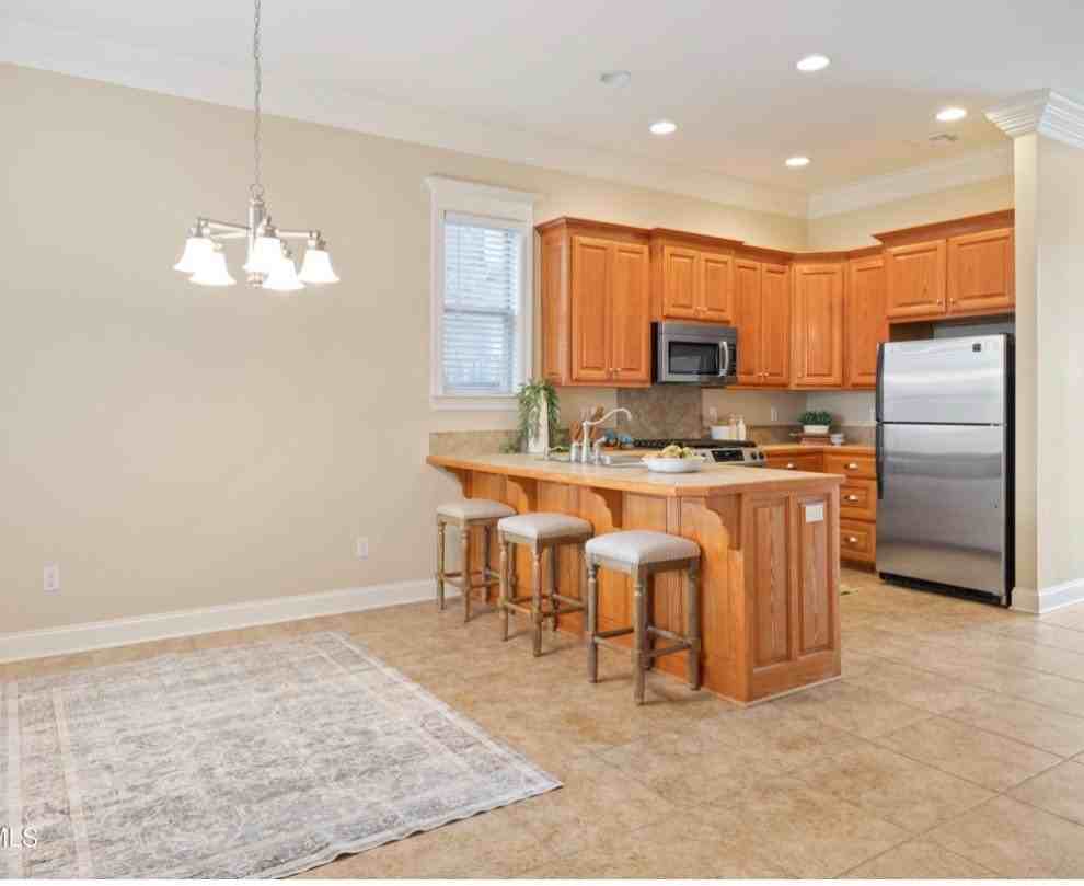 132 Laguna Ln - Photo 6 of 15