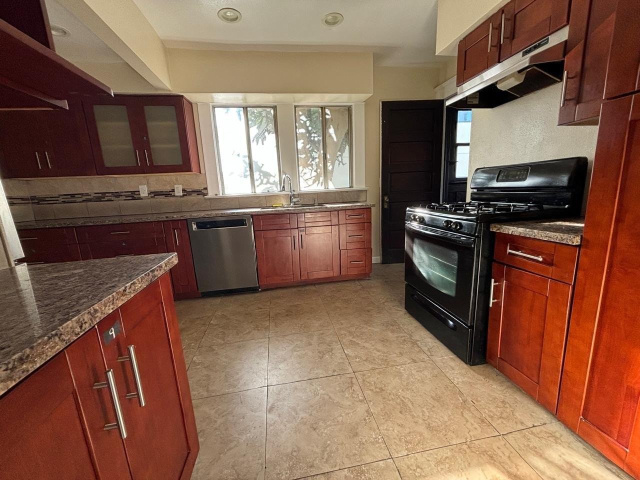 526 W 49Th St Los Angeles, Ca ##Ca - Photo 3 of 5