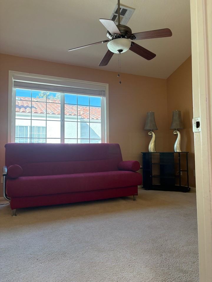 2914 Luciernaga St #B - Photo 2 of 15