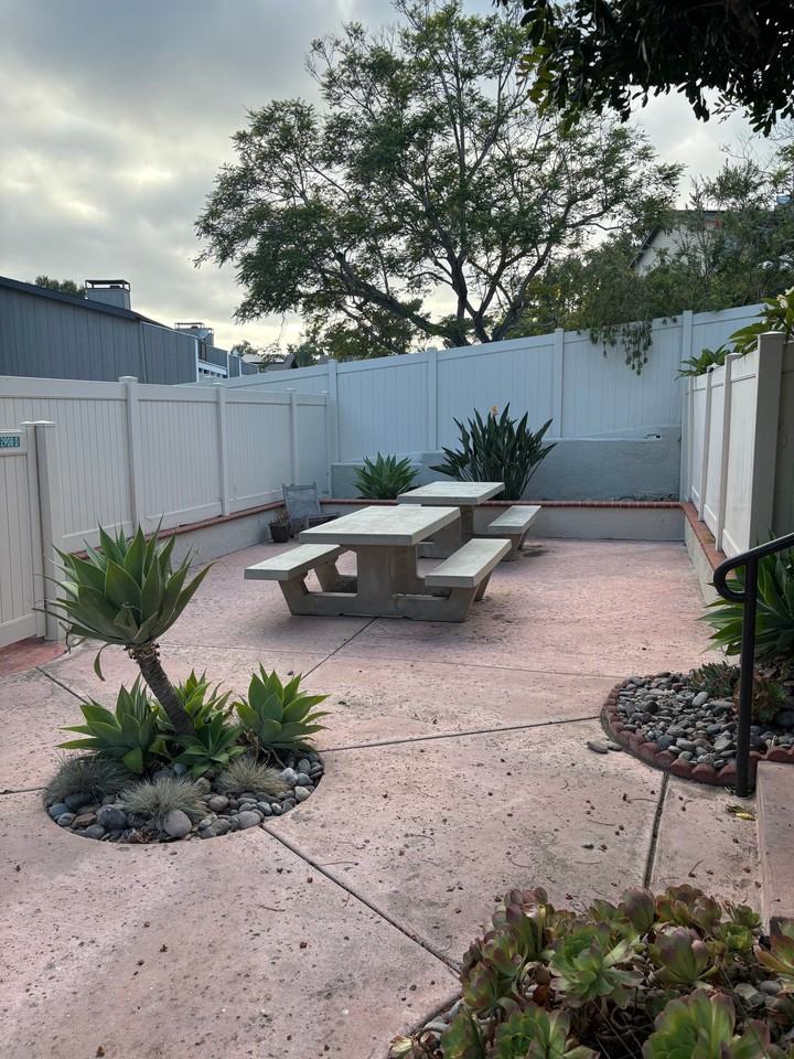 2914 Luciernaga St #B - Photo 6 of 15