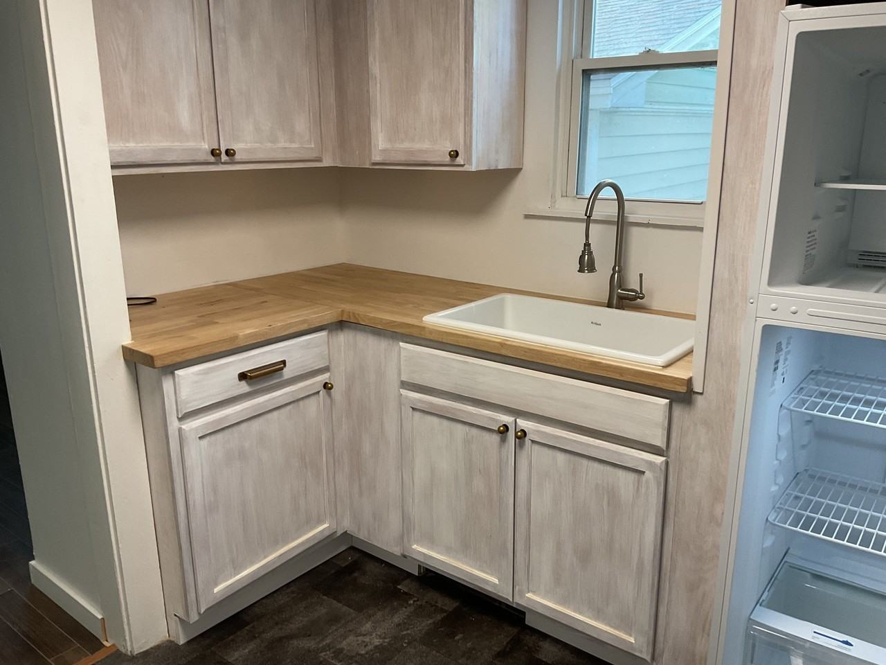 21 Center St #1B - Photo 4 of 13