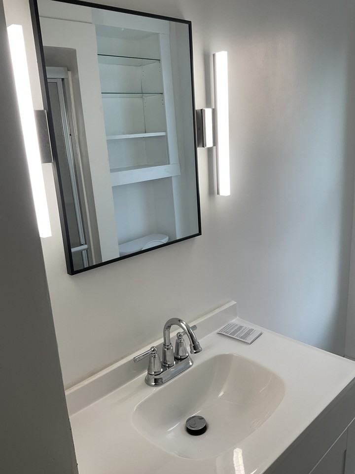 21 Center St #1B - Photo 6 of 13