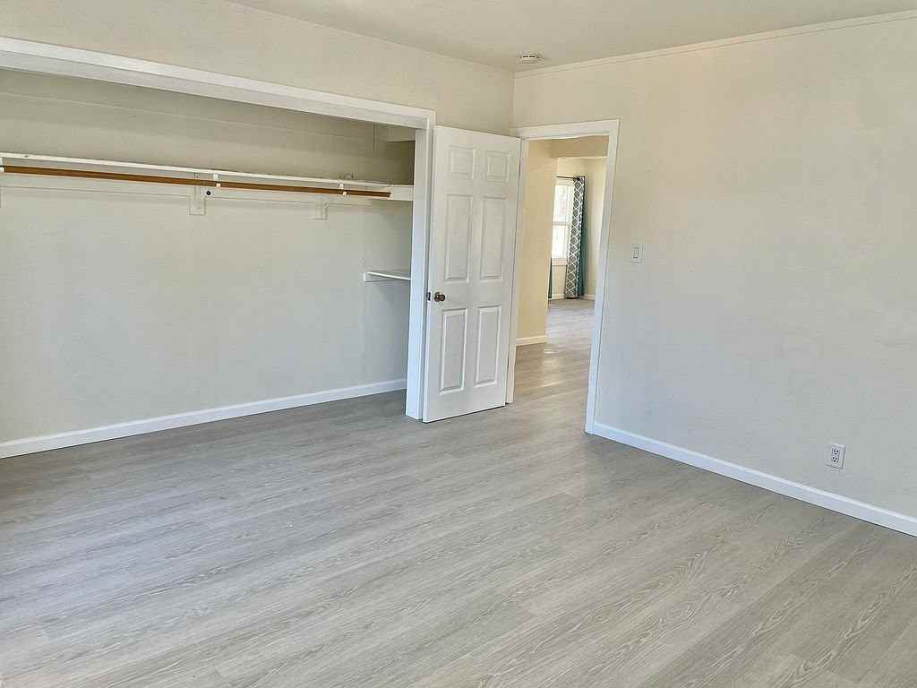 21421 Rizzo Ave - Photo 5 of 17