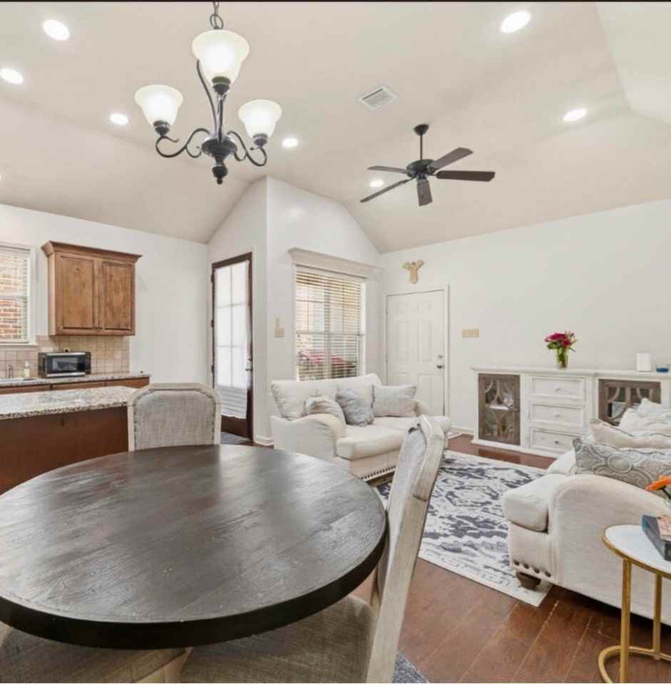 343 Chimney Rock Blvd - Photo 4 of 17