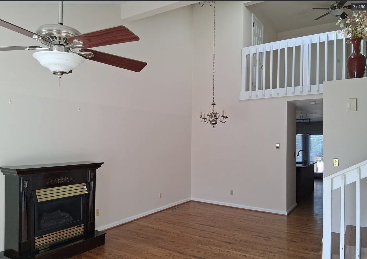 205 Berkley St - Photo 6 of 34