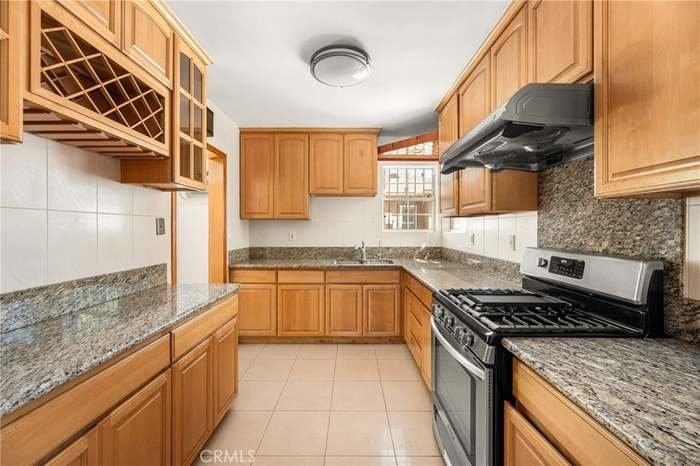 3424 Rockhold Ave - Photo 6 of 19