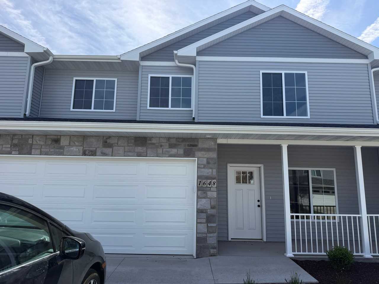 1648 Aspen Ct - Photo 2 of 17
