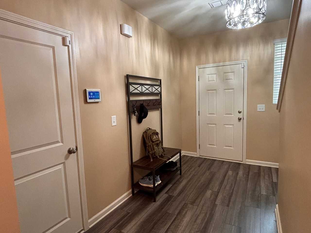 628 Jervis Way - Photo 3 of 20