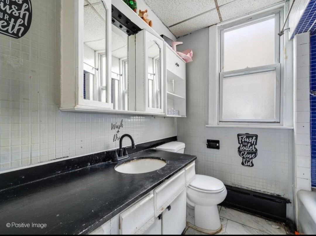 6423 N Leavitt St #2S - Photo 5 of 7