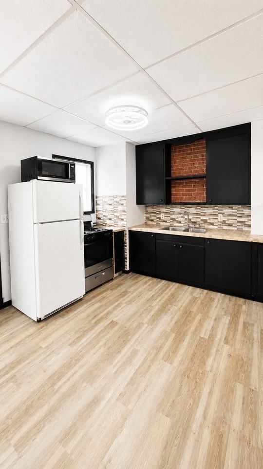 450 Hamilton St #1 - Photo 6 of 16