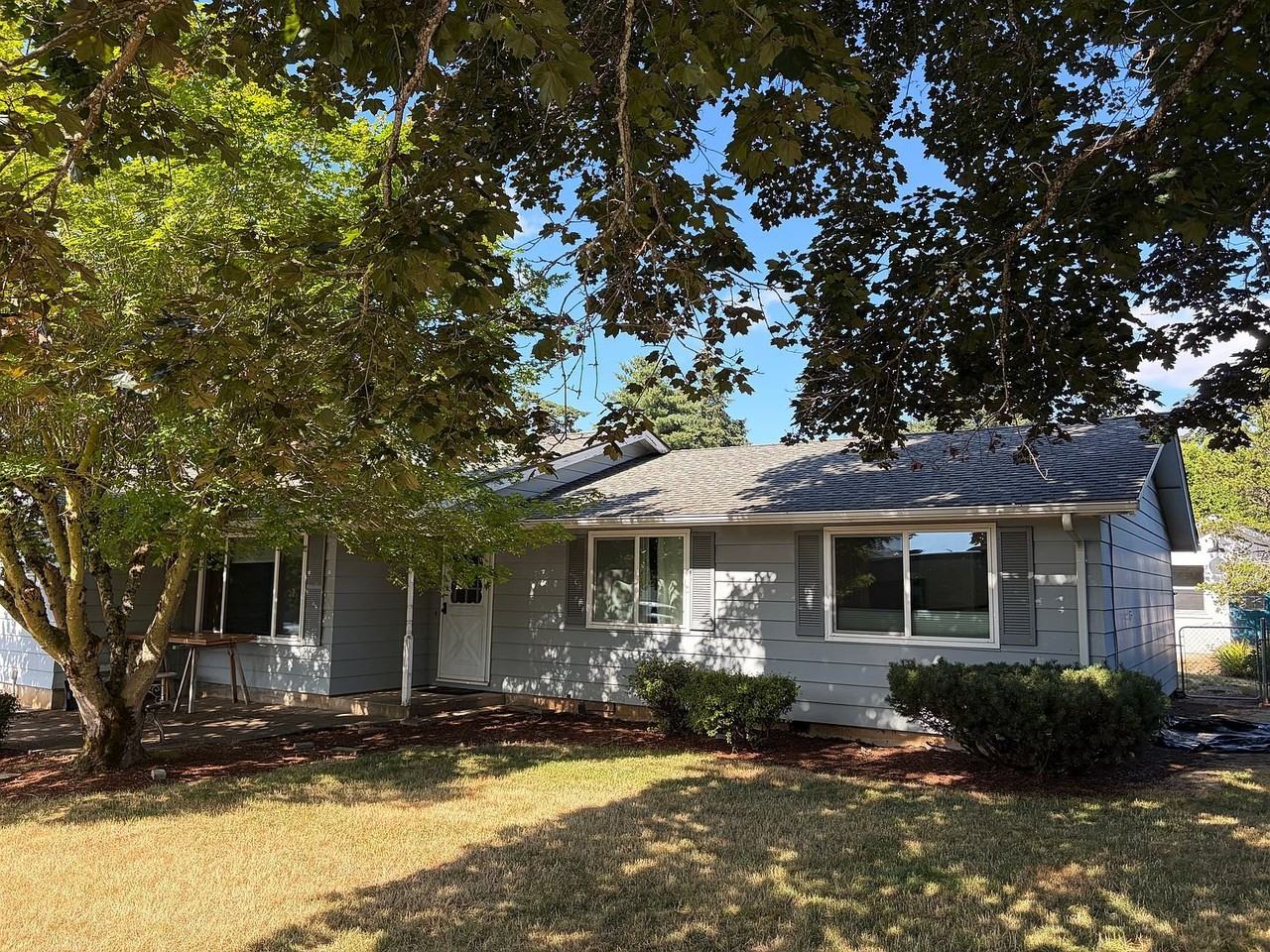 311 Ash St - Photo 2 of 17