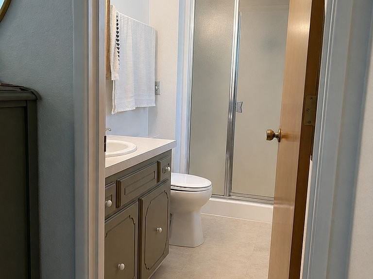 311 Ash St - Photo 4 of 17