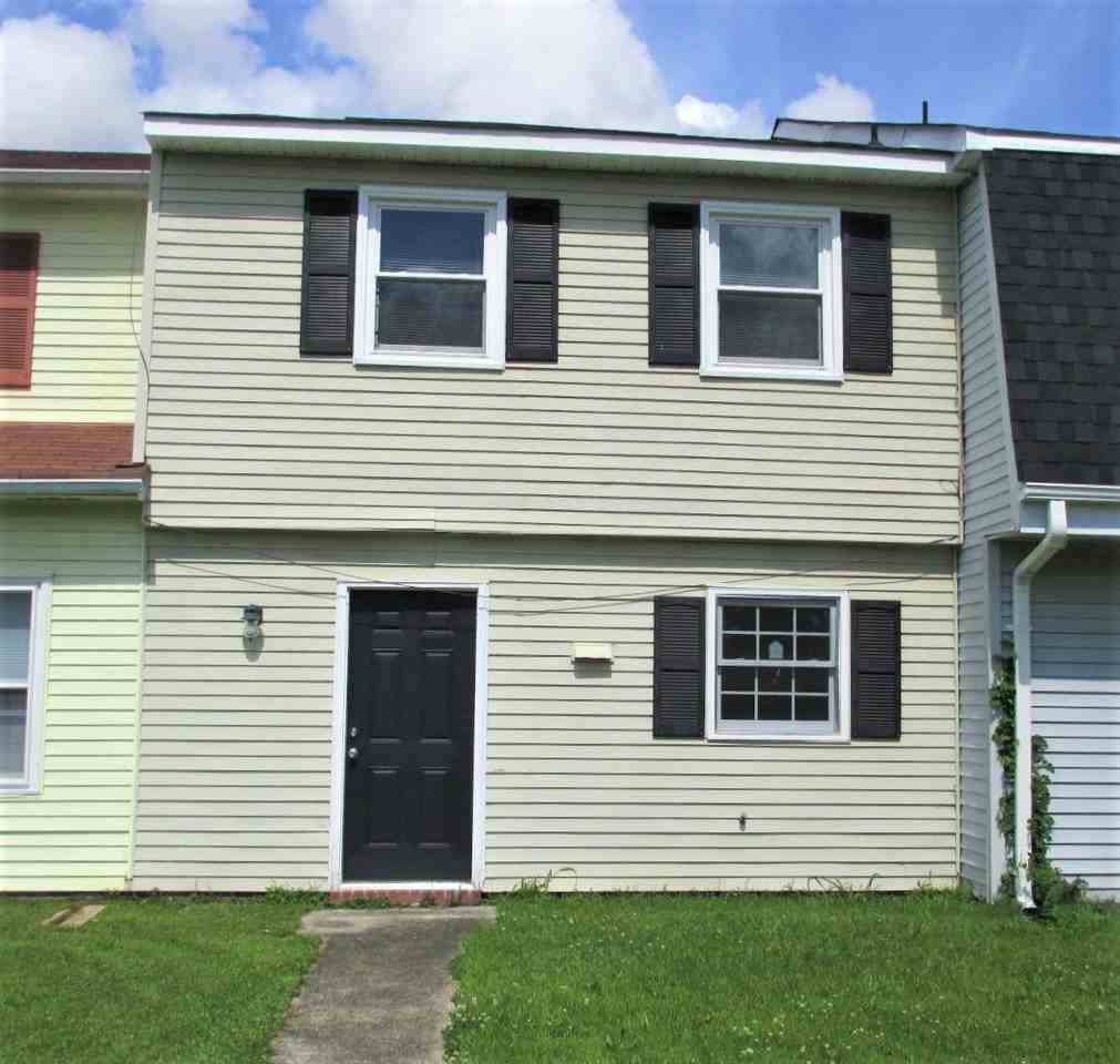 3005 N Radcliffe Ln - Photo 2 of 15