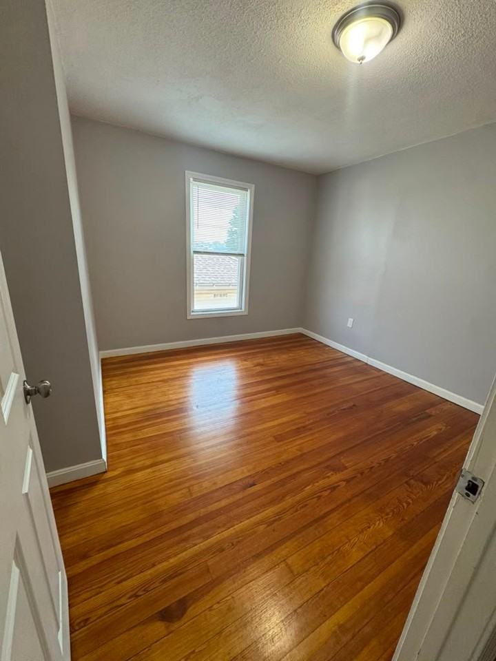 321 Union St #3R - Photo 2 of 8