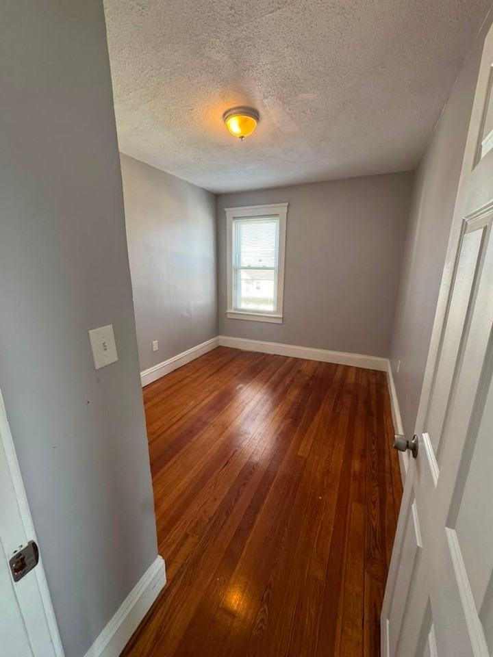 321 Union St #3R - Photo 5 of 8