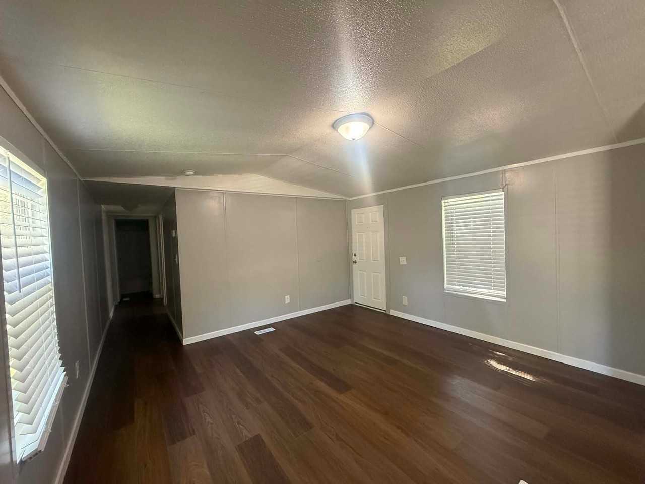 1236 N Oaklane Rd #131 - Photo 3 of 4