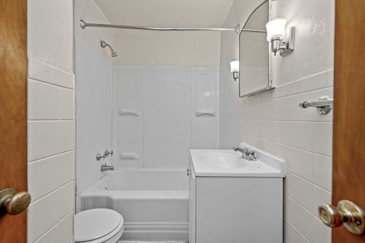 2117 Brownsville Road - Photo 2 of 50