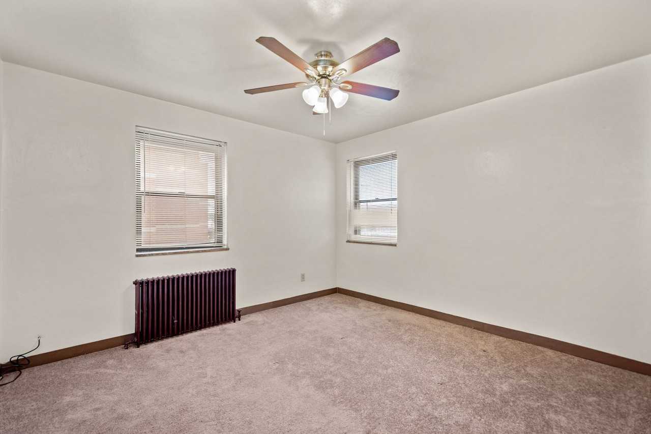 2117 Brownsville Road - Photo 6 of 50