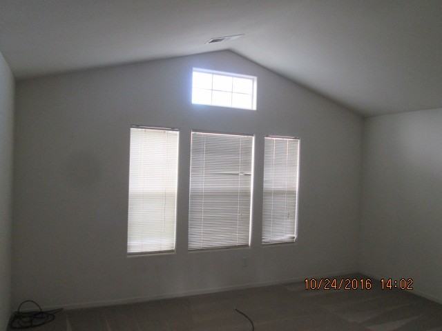 1433 Honey Locust Ave #NA - Photo 6 of 12