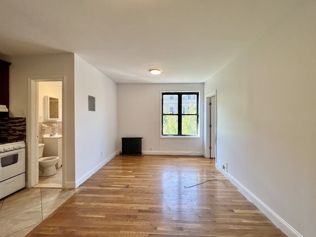 57 Herkimer St #3 - Photo 5 of 5