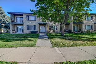 1802 Lake Point Dr #4 - Photo 1 of 1