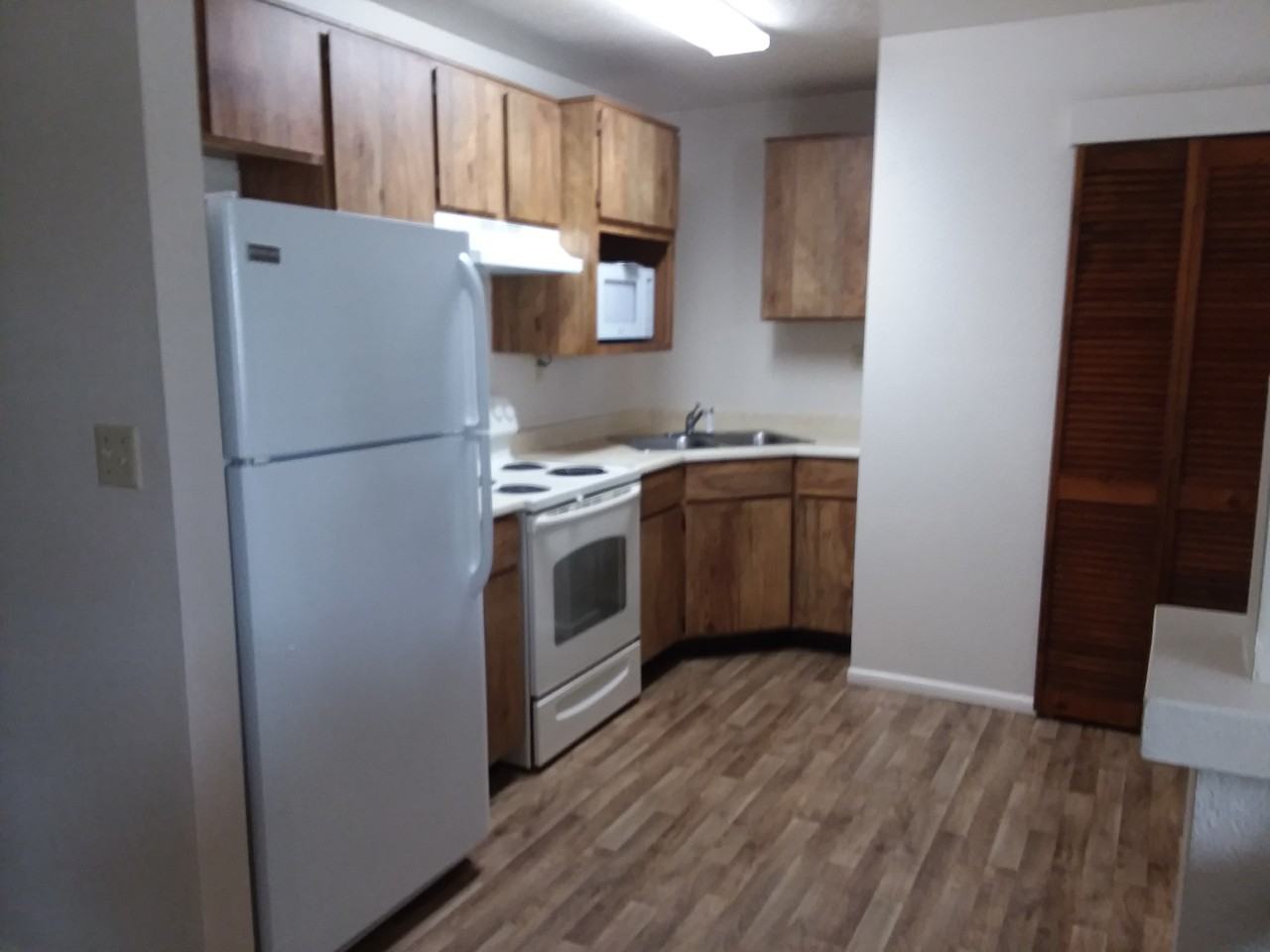 2829 N Superstition Ln #B - Photo 5 of 11