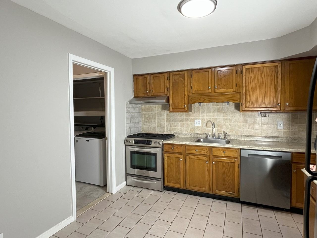 149 Zwolak Ct #NA - Photo 2 of 34