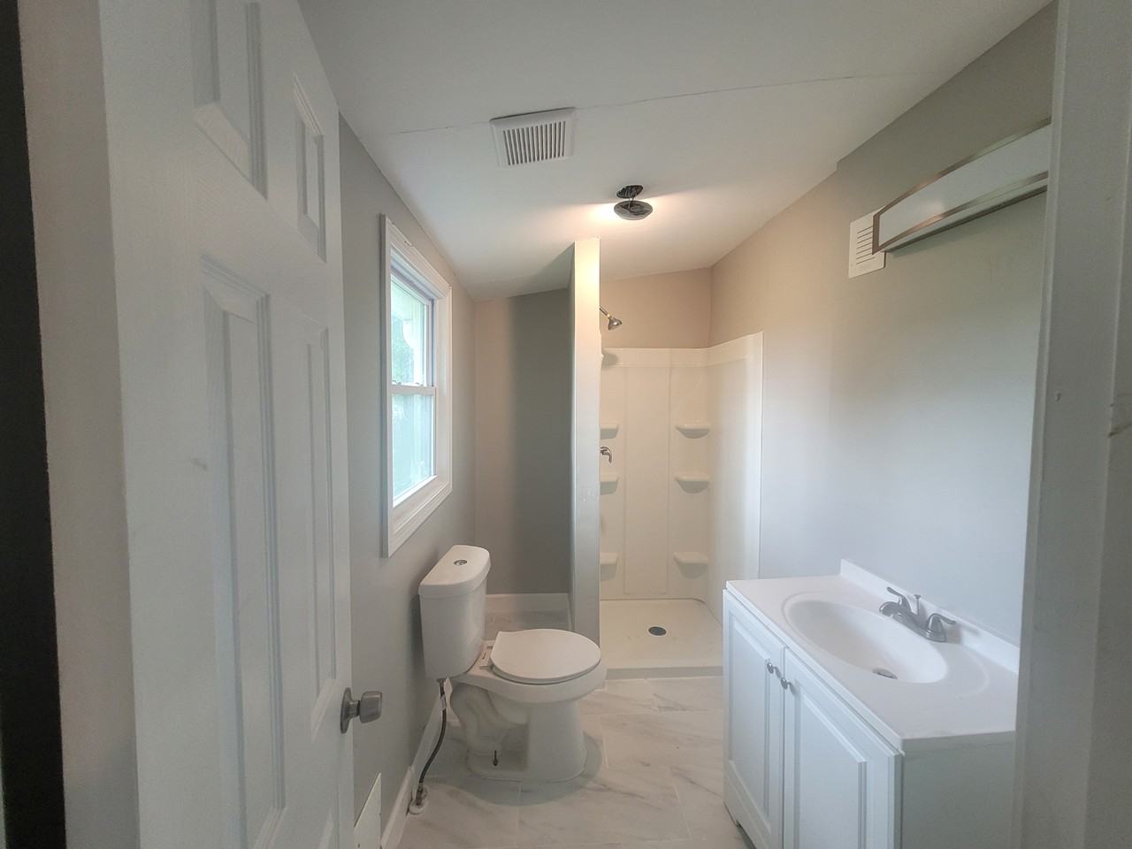 697 Kurt Dr Sw #NA - Photo 3 of 7