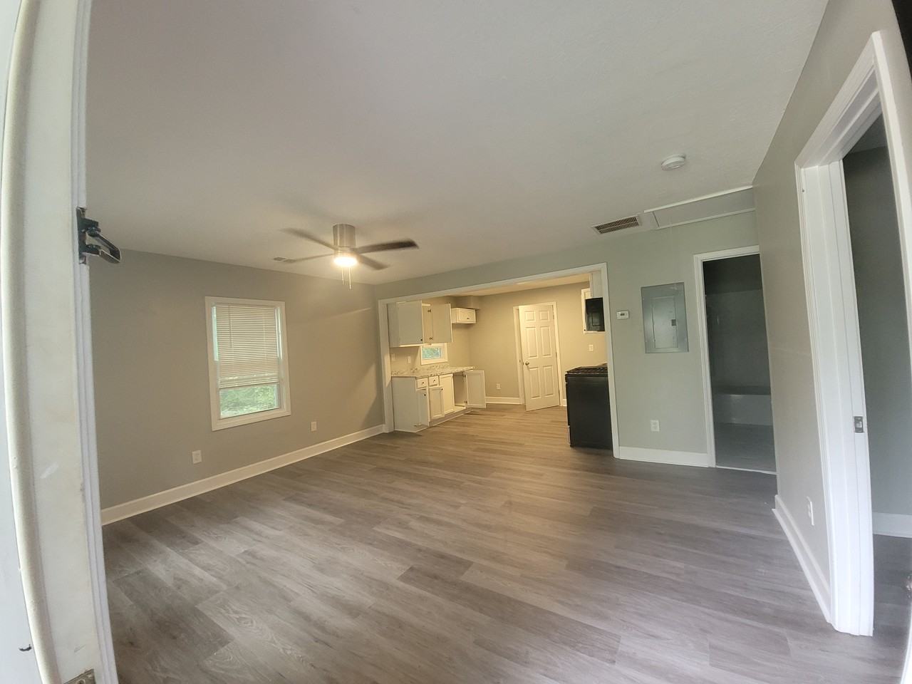 697 Kurt Dr Sw #NA - Photo 5 of 7