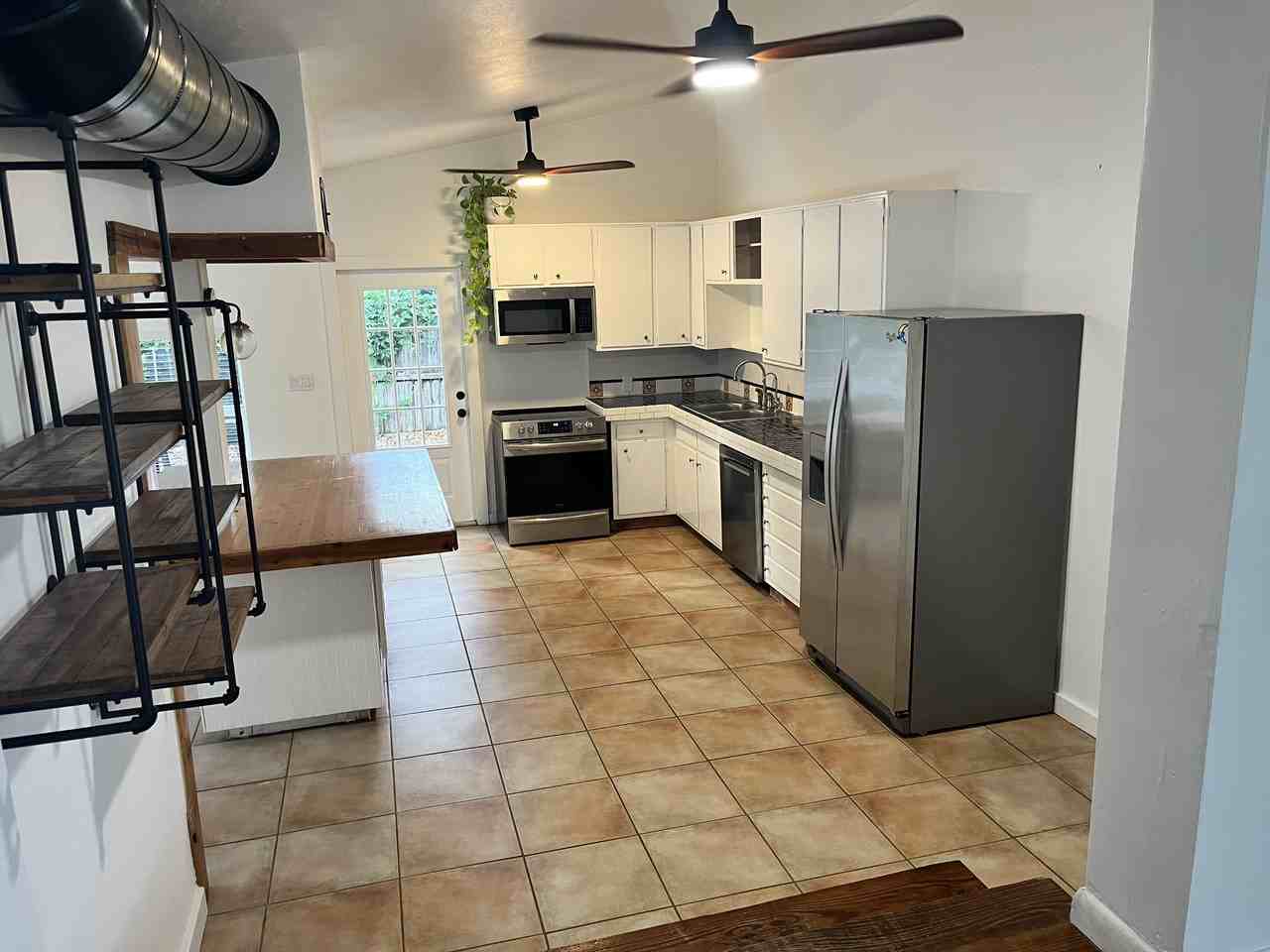 1317 Elizabeth Ave #NA - Photo 3 of 28