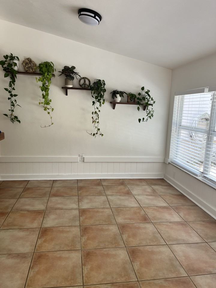 1317 Elizabeth Ave #NA - Photo 5 of 28